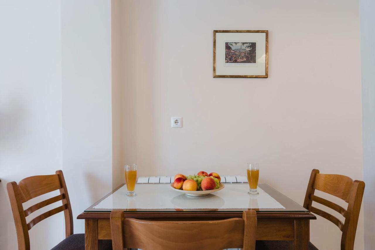 Rouchotas Apartments アルゴストリオン エクステリア 写真