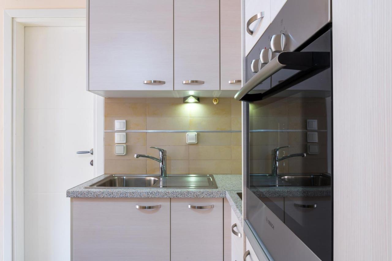 Rouchotas Apartments アルゴストリオン エクステリア 写真